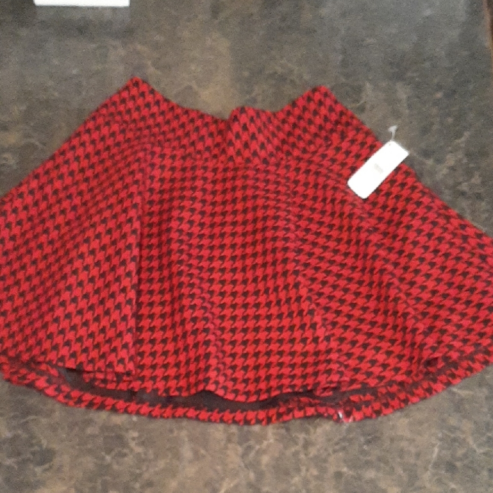 Talbots Kids Red and Black Mini Skater Skirt Houndstooth Girls Size 8